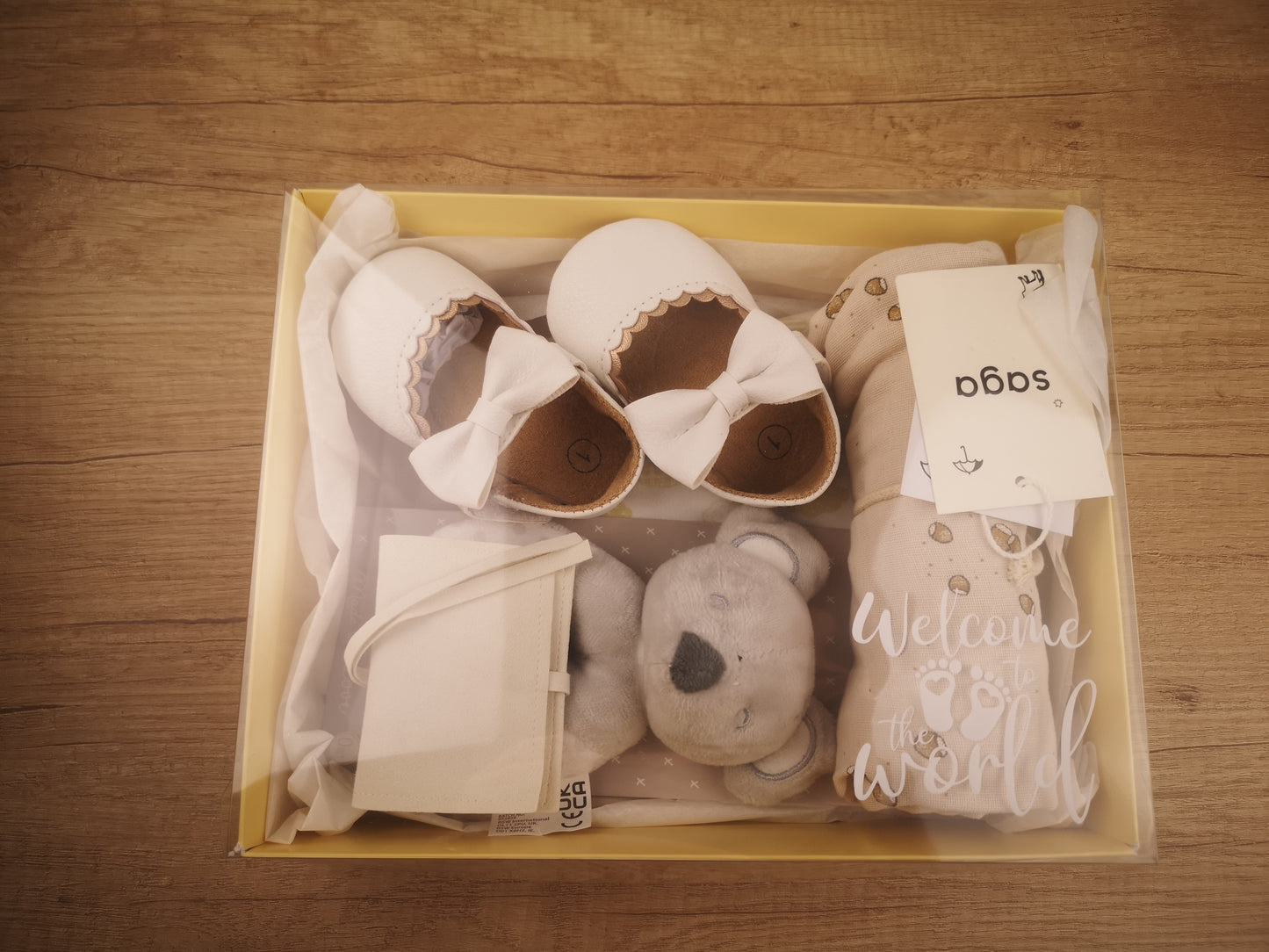 Geschenkbox Welcome to the world neutral