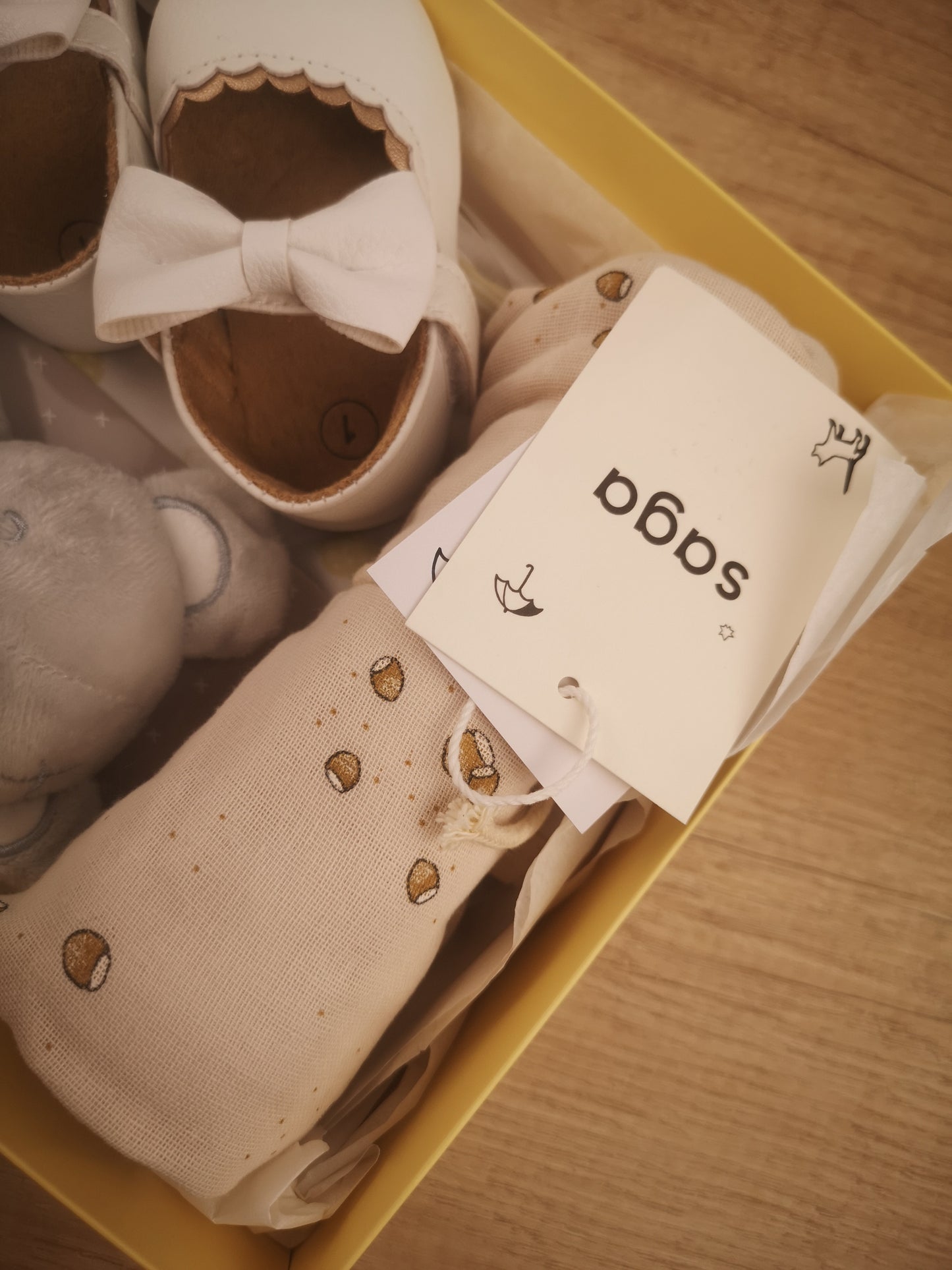 Geschenkbox Welcome to the world neutral